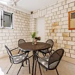 Apartment House Mirko- Center Of *