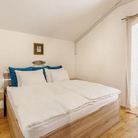 Appartement House Mirko- Center Of *